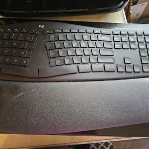 Wireless keyboard
